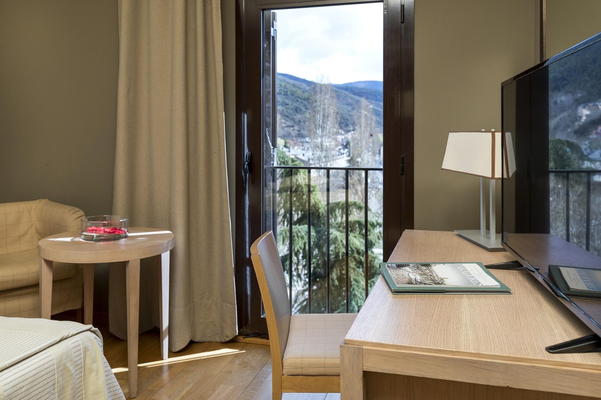 Parador De La Seu D'Urgell Zewnętrze zdjęcie